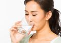 Minum Segelas Air Asin Hangat Setiap Pagi, Rasakan 7 Manfaatnya