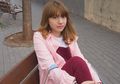 Tampil Manis Saat Valentine dengan 6 Outfit Pink Merah ala Cassandra Lee!