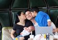 Titi Kamal Unggah Foto Liburan dengan Keluarga, Warganet Salah Fokus dengan Hal Ini!