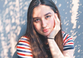 5 Inspirasi Makeup Natural Glowing untuk ke Kampus Ala Anak Titi DJ, Stephanie Poetri
