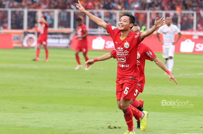 Selebrasi Evan Dimas saat mampu mencetak gol perdana bersama Persija Jakarta di Stadion Gelora Bung Karno (1/3/2020)