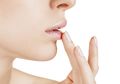 Tanpa Lipstik Moms, 5 Bahan Alami Ini Bikin Bibir Merah Merona