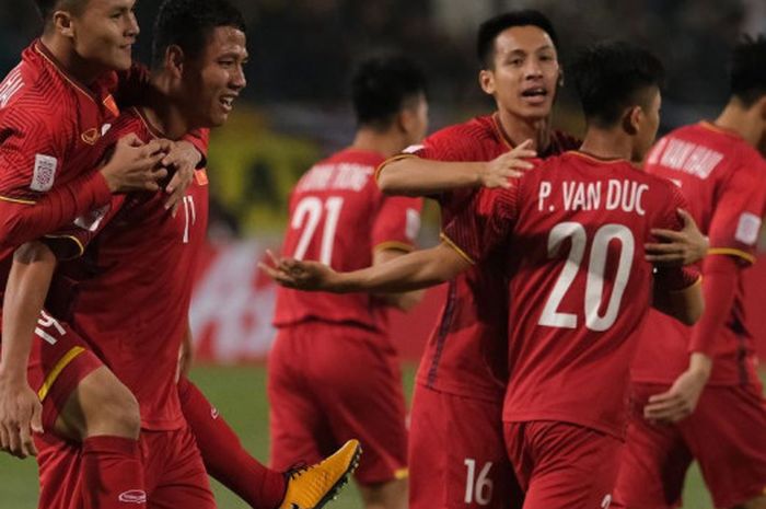 Para pemain timnas Vietnam merayakan gol mereka di Piala Asia 2019.