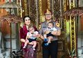 Artis FTV Kadek Devi Tampak Anggun Temani Suami Hadiri Acara Reuni Akademi Kepolisian