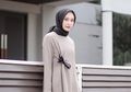 6 Inspirasi Tampil Modis dan Santun dengan Tunik untuk Hijabers ala Bahjatina