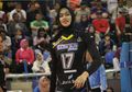 Cantiknya Atlet Voli Hijaber, Wilda Siti Saat di Pernikahan Kakaknya