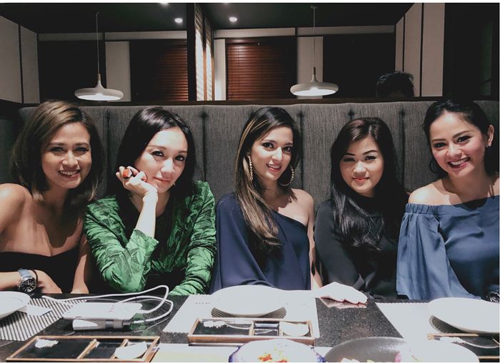 Nia dan kakak-kakaknya