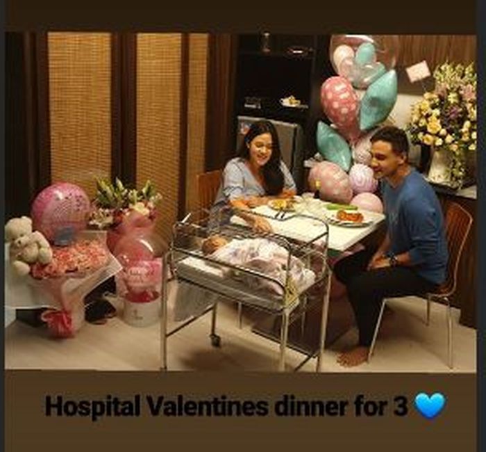 Hamish Daud, Raisa dan Zalina rayakan Hari Valentine bareng (Instagram Story @hamishdw)