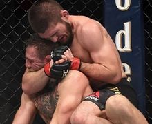 Pakai Cara Curang, McGregor Kalah Memalukan dari Khabib Nurmagomedov