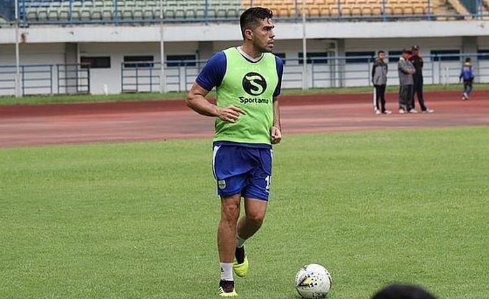 Bek Persib Bandung, Fabiano Beltrame.