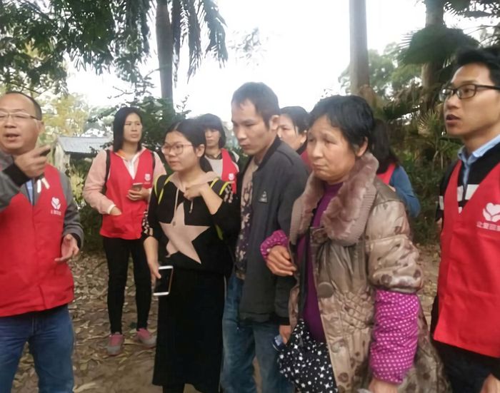Wang akhirnya dibawa pulang ke rumah (Giadinh.net.vn)