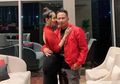 Bakal Dinikahi Vicky Prasetyo Di Bulan April, Intip Seksinya Anggia Chan Saat Minum Di Pinggir Kolam Renang