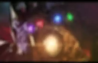 Thanos dengan Infinity Stones lengkap