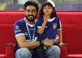 Jadi Hot Dad, Aktor Bollywood Terkenal Terapkan Pola Asuh Seperti Ini