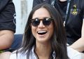 Hadiri Pameran Nelson Mandela, Meghan Markle Kenakan Dress Soft-Pink Seharga Rp 12 Juta