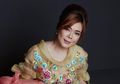 Tren Fashion Imlek 2019 dengan Kebaya Encim dari Desainer Jeanny Ang