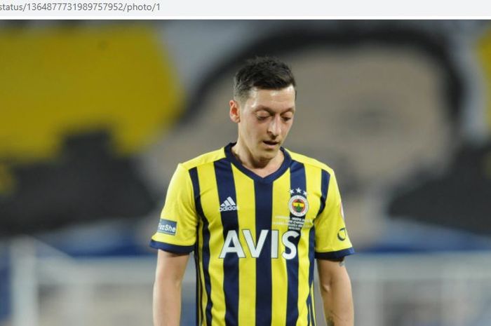 Gelandang Fenerbache, Mesut Oezil.