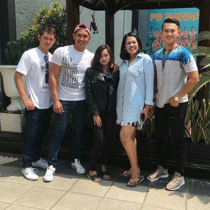 Elly Sugigi kerja bersama para mantan suami, Ferry Anggara dan Aldo Rossy