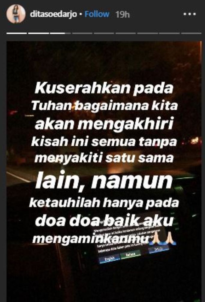 Tulis Kata Kata Galau Di Instagram Sahabat Sebut Pernikahan Dita Soedarjo Dan Denny Sumargo Batal