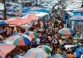 5 Kebiasaan Unik Orang Indonesia Ini, Bikin Para Bule Kebingungan