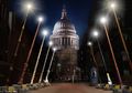 Keren, Ada 9 Tongkat Sihir Raksasa Menyinari Jalanan di Kota London!