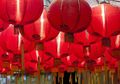 Perayaan Imlek Identik dengan Warna Merah, Bagaimana Asal Usulnya, ya?