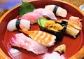 Apakah Sushi dan Sashimi dengan Ikan Mentah Baik untuk Kesehatan Kita?
