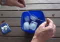 Bukan Memancing Ikan, yuk, Kita Memancing Bongkahan Es Batu!