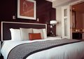 Mengapa di Kamar Hotel Tidak Ada Bantal Guling?