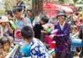 Wah, Penduduk Thailand Merayakan Tahun Baru Songkran Akhir Pekan Ini!
