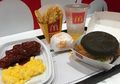 Suka Pedas? Coba Menu Baru Ayam Goreng dan Burger Saus Topokki, yuk!