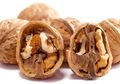 Terkenal Sebagai Kacang Paling Bergizi, Cari Tahu Fakta Walnut, yuk!