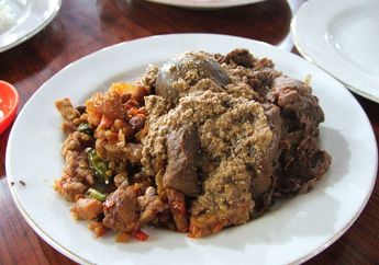 Sedang Berlibur ke Yogyakarta? Jangan Lupa Cicipi Gudeg, ya!