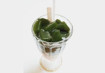 Benarkah Cincau Bisa Meredakan Panas Dalam? Yuk, Cari Tahu Obat Alami Panas Dalam