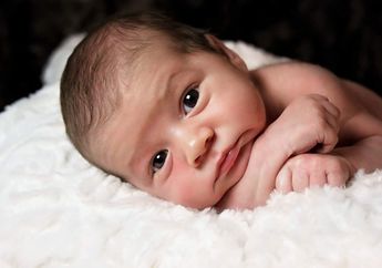 Di Negara Ini Ada Larangan Nama Bayi Tertentu, lo, Kenapa Begitu, ya?