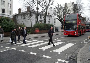 Baru Digunakan Tahun 1960-an, Begini Sejarah Zebra Cross di Indonesia