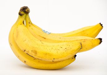 Mana yang Lebih Sehat, Pisang Berbintik Hitam atau yang Kuning Mulus?