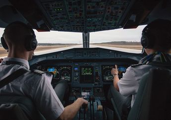 Kalau Mau Jadi Pilot, Gigi Kita Tidak Boleh Berlubang, lo! Kenapa ya?