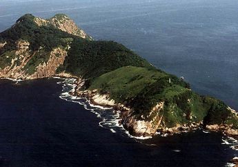 Snake Island, Pulau yang Dihuni 1 -2 Ekor Ular Tiap Satu Meter Persegi Tanah