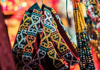 Bukan Sekadar Aksesoris, Ada Makna di Balik Manik-Manik Suku Dayak