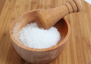 Kumur Air Garam Bisa Redakan Sakit Tenggorokan, Bagaimana Caranya?