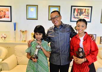 Keren, Musisi Tunanetra ini Juga Jago Bercerita, lo!