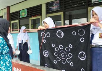 Batik Jumputan, Metode Membatik dengan Mencelup Kain ke Pewarna