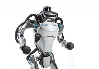 Atlas, Robot yang Bisa Berlari, Kini Bisa Parkour Juga! Keren!