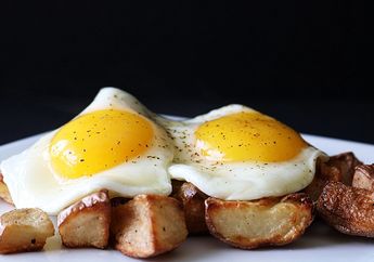 Putih Telur dan Kuning Telur, Mana yang Paling Banyak Mengandung Protein?