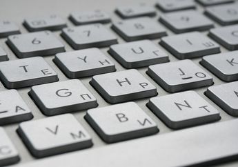 Selain QWERTY, Ada Berbagai Jenis Keyboard Lain dengan Susunan Huruf Berbeda (Bag. 1)