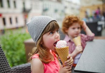Benarkah Es Krim Bisa Meredakan Sakit Tenggorokan? #AkuBacaAkuTahu