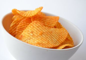Mengapa Terlalu Banyak Konsumsi Makanan Asin Membuat Kita Jadi Gemuk?
