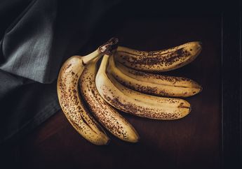 Rahasia di Balik Kulit Pisang yang Makin Lama Makin Cokelat