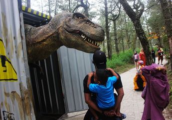 Libur Lebaran Seru, Mengunjungi Taman Dinosaurus di Mojosemi Park